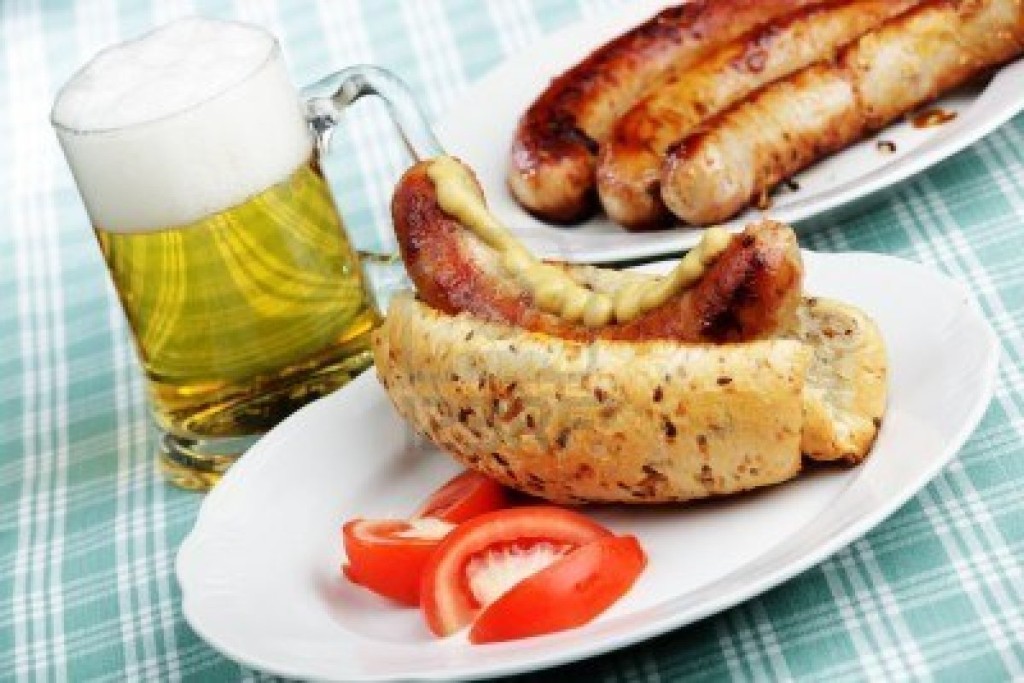 5097349-hot-dog-bier-und-wurst