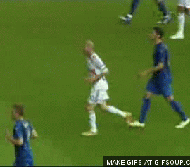 zidane-headbutts-materazzi-o